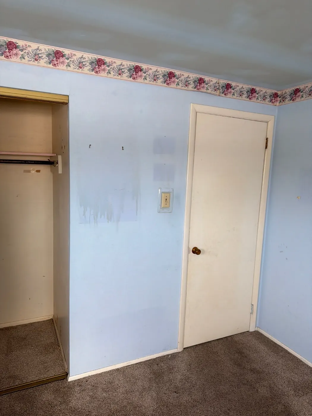 Thermal imaging during water damage assessment in Oaklandon residence